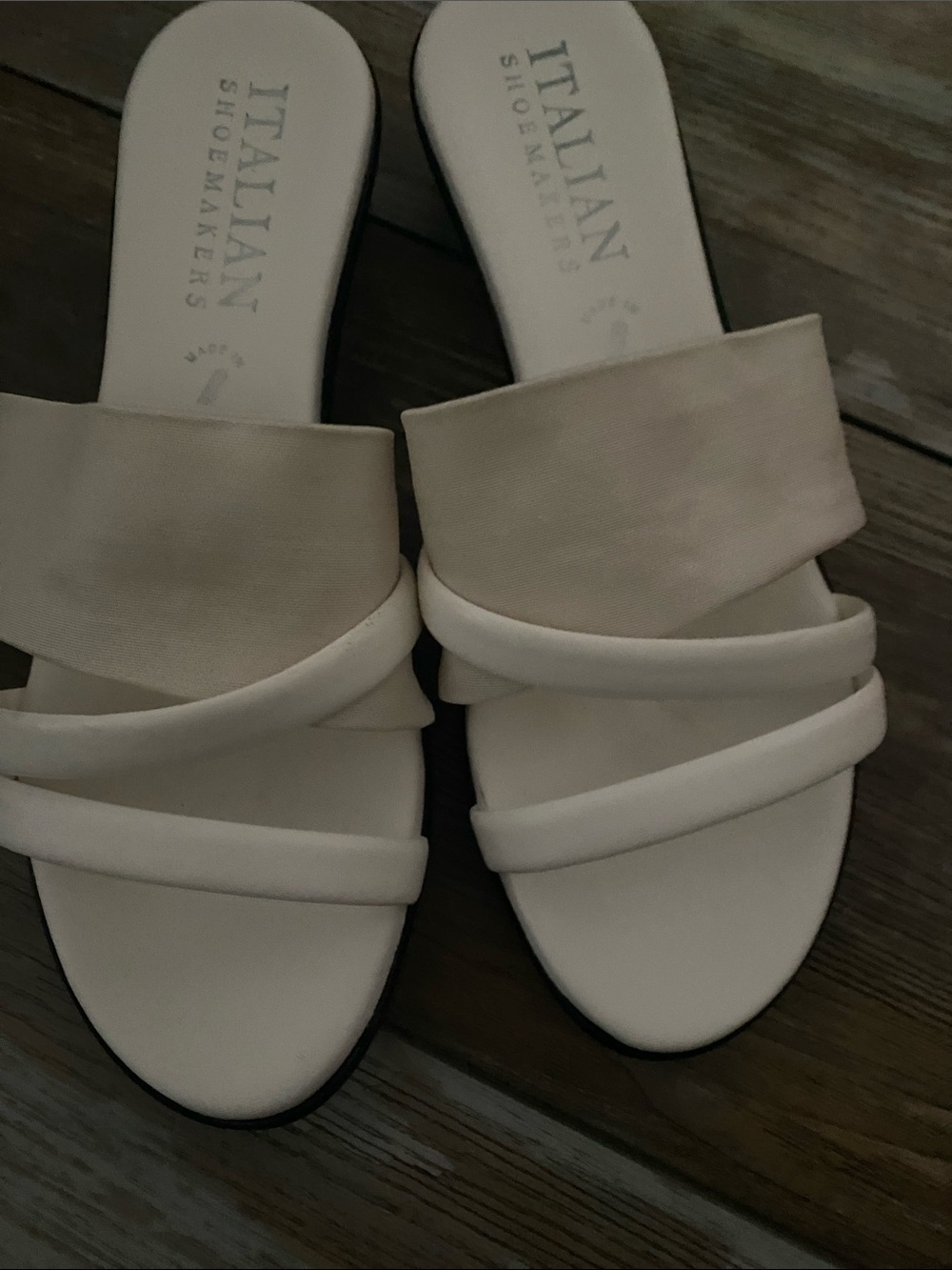 Italian Shoemakers Cream Multi-Tab Slide Mules